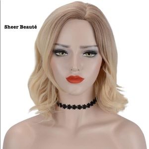 Sheer Beauté Ombré Blonde Wavy 15inch Wig